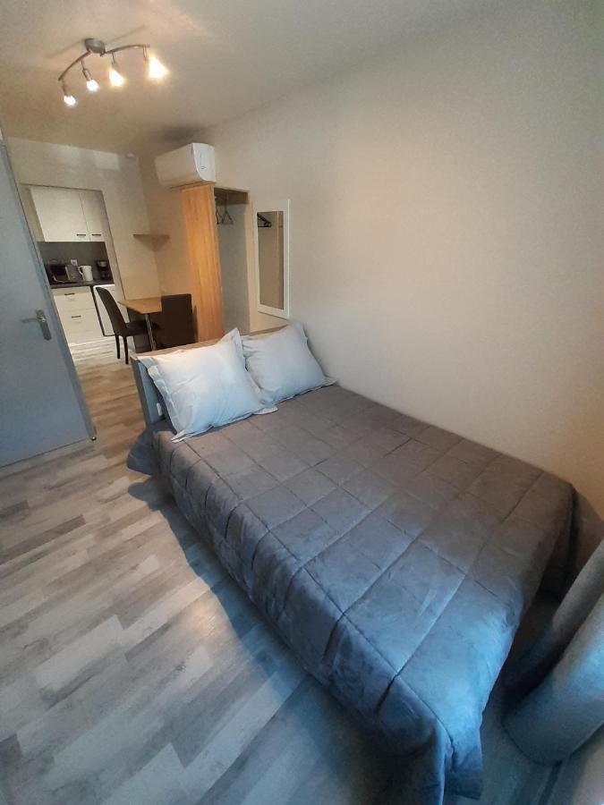 Les Appartements Du Saint Hubert Arcis-sur-Aube Esterno foto