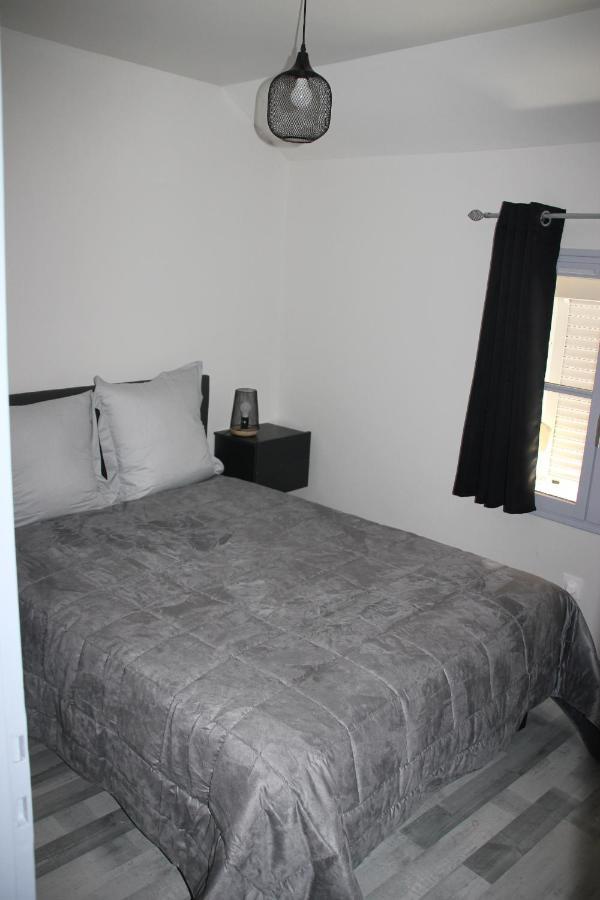 Les Appartements Du Saint Hubert Arcis-sur-Aube Esterno foto