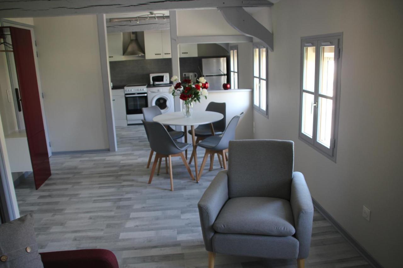 Les Appartements Du Saint Hubert Arcis-sur-Aube Esterno foto
